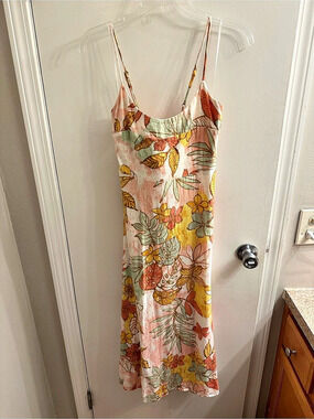 Aakaa Floral Maxi Dress in Pink & Orange Size Large